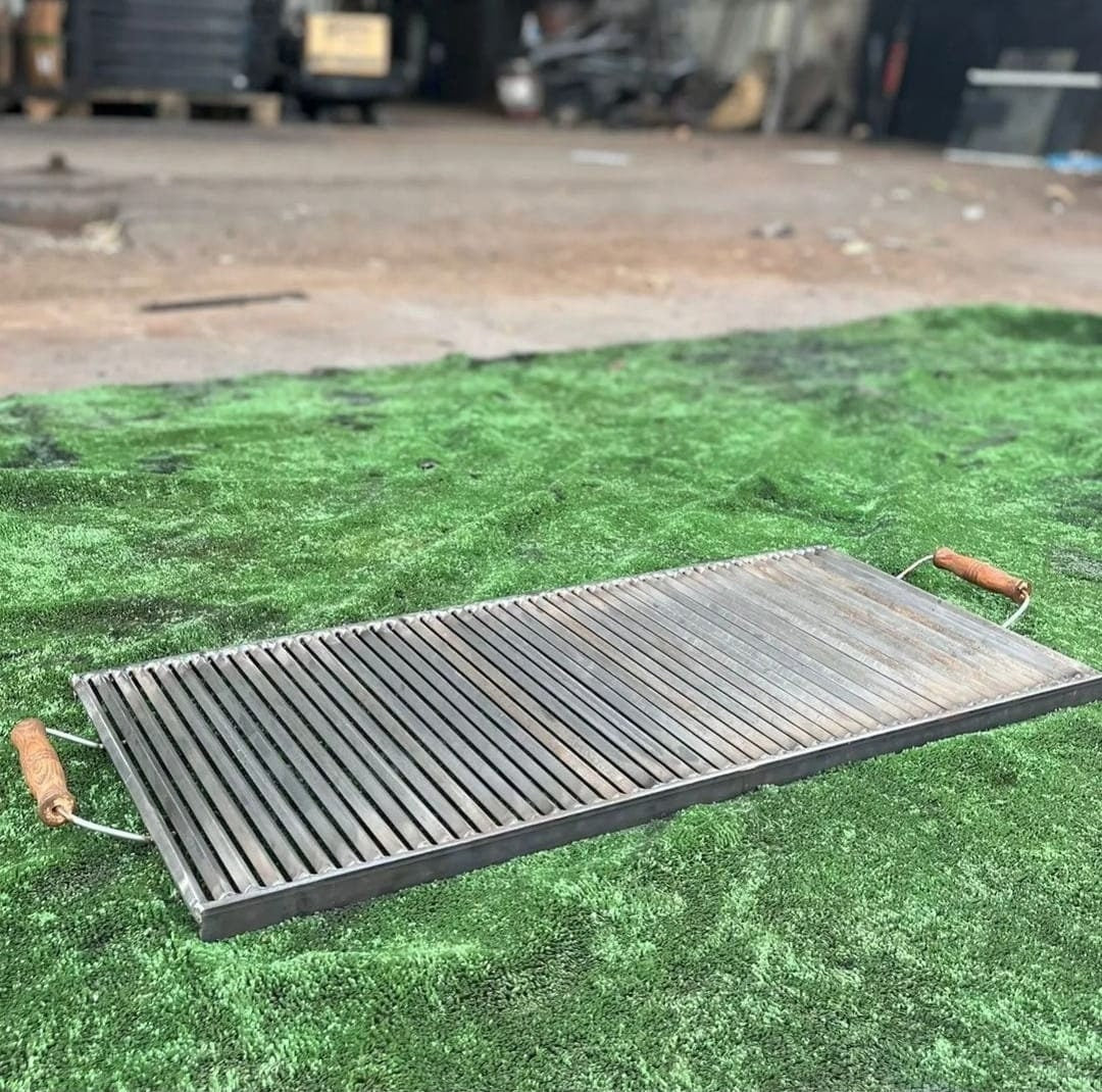 Portable Campfire Grill: Turkish Style BBQ Grate (50x30cm)